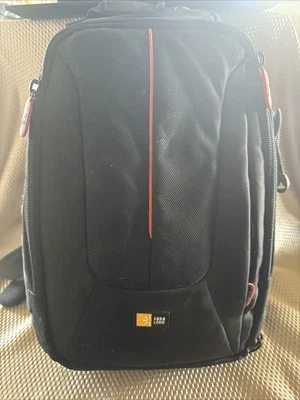 Case Logic DCB-308 SLR Camera Sling Bag. Lots Of Storage. 15”x10x7. 5075A - Image 1 of 4