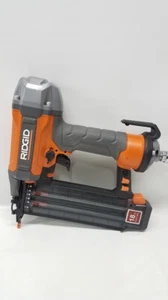 Clavadora Brad calibre 18 Ridgid AT161001 - Imagen 1 de 6