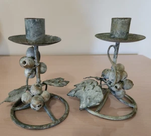 PAIR OF VINTAGE HAND MADE VERDIGRIS METAL LEAVES & BERRIES CANDLE HOLDERS - Picture 1 of 9