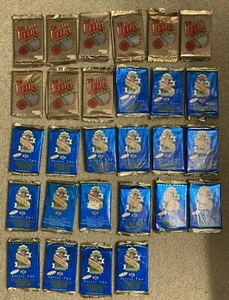 1993 Baseball Cards Open Packs, Aprox 400 Cards, Fleer Ultra and Upper Deck - Picture 1 of 4