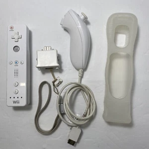 Official Nintendo Wii Remote + Motion Plus + Nunchuck + Manuals OEM White Tested - Picture 1 of 6