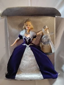 Millennium Princess 2000 Barbie Puppe Special Edition mit Millenium Keepsake - Bild 1 von 1