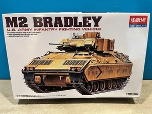 Academy M2 Bradley Infantry Fighting Vehicle 1/35 Plastic Model Kit NEW - Picture 1 of 10