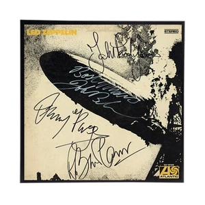 Choose any 6 LED ZEPPELIN Autographed Album Cover Reprint. Framed, Ready to hang - Imagen 1 de 18