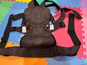 Baby Bjorn One Baby Carrier / Mesh / Max 33lbs / Brown - Picture 1 of 4