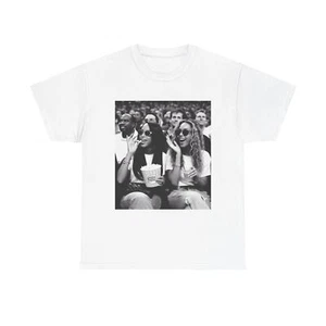 Aaliyah and Beyoncé Tshirt Vintage Courtside Photo Tour Unisex Heavy Cotton Tee - Bild 1 von 9