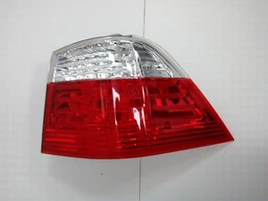 BMW SERIE 5 FANALE ESTERNO DESTRO NUOVO CON SCATOLA - Picture 1 of 3