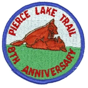 1975 8th Anniversary Pierce Lake Trail Patch Illinois IL Fox - Imagen 1 de 2