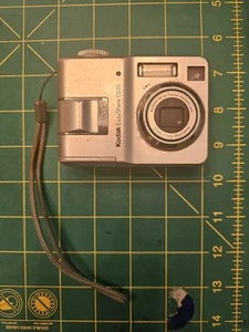 Vintage Kodak EasyShare C533 5MP Digital Camera Silver - Picture 1 of 7