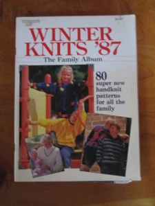 WOMAN'S DAY KNITTING PATTERN BOOK WINTER KNITS 87 THE FAMILY ALBUM * MUST SEE - Picture 1 of 2
