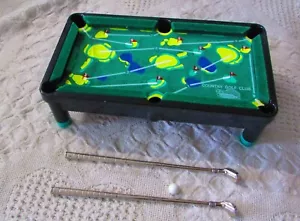Mini juego de golf de mesa Country Golf Club, 2 palos 1 pelota - Imagen 1 de 7