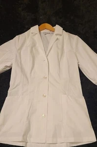 Landau Womens White Button-Front Lab Coat Medical or Makeup Technician Size 12 - Picture 1 of 12
