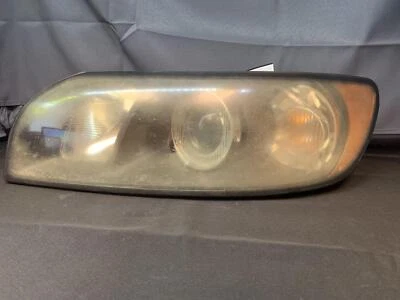 Fits 2005-2007 Volvo V50, Left Headlight Assembly, OEM:30698801 Foto 1 de 4