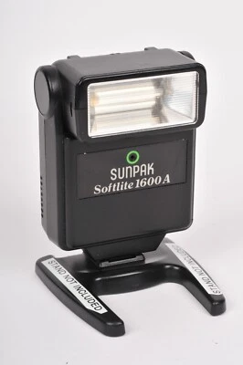 Sunpak Softlite 1600A Compact Bounce Flash Ideal for Olympus Trip - Image 1 of 4