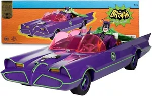 McFarlane DC Retro 1966 BATMAN COMIC Joker mobile Gold Label AND Joker Figure - Picture 1 of 2
