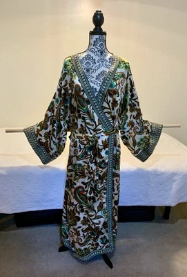 Soft Surroundings Women's Exotic Floral Satiny Robe. 2x - Image 1 of 4