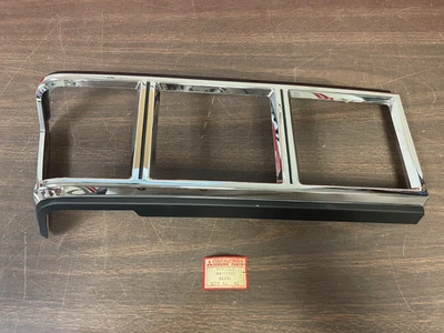 PLYMOUTH SAPPORO 1978 1979 1980 LUZ TRASERA DERECHA BISEL MOLDURA NOS 1025 Foto 1 de 4