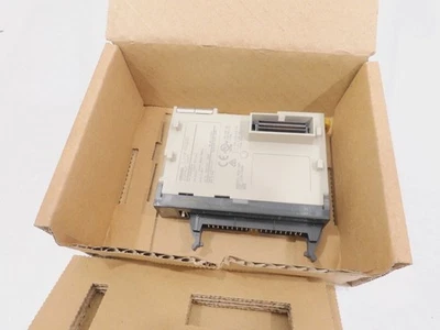 CJ1W-OD232, omron - Imagen 1 de 2