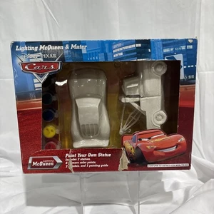 Disney Pixar Car's McQueen & Mater pinta tu propia estatua - Imagen 1 de 6