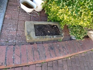 Antike Sandsteintröge für Gartenanlage zum bepflanzen in verschiedenen Masse - Bild 1 von 20