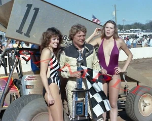 STEVE KINSER #11 SPRINT CAR VICTORY CLOSE UP SHOT 8X10 GLOSSY PHOTO #12K - Picture 1 of 1