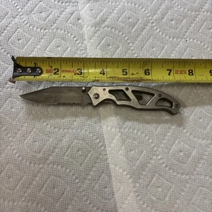 Gerber Paraframe Mini Stainless Steel Serrated Blade Folding Pocket Knife EDC - Picture 1 of 7