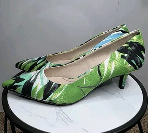 NEW Life Stride Soft System Tropical Satin Pumps Kitten Heel Size 8.5W - Picture 1 of 9