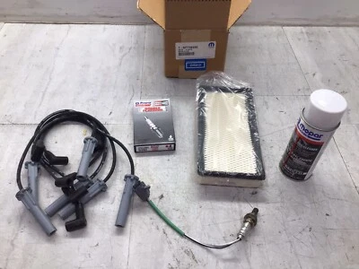 Chrysler Dodge 1997-2000 3,0 L OEM kit de puesta a punto bujías cables filtro SPT99330 Foto 1 de 4