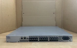 Commutateur EMC DS-300B avec EMC activé 8 ports P/N: 100-652-065 sans modules - Photo 1/8