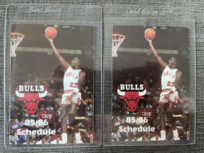 2 horarios de bolsillo de los Chicago Bulls 1985-86 con Michael Jordan Foto 1 de 3