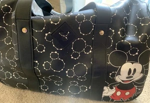 Bolsa de viaje Disney Mickey con ruedas usada 1 viaje - Imagen 1 de 7