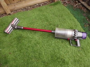 DYSON V11 OUTSIZE - Picture 1 of 10