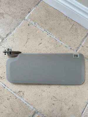 Parasol lado conductor izquierdo gris Cadillac Escalade 2007-2010 nuevo Foto 1 de 4