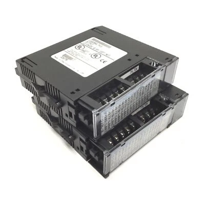 Lote de 2 módulos de salida GE Fanuc IC693MDL741E 90-30, 16 puntos Neg Logic 12/24VDC Foto 1 de 4