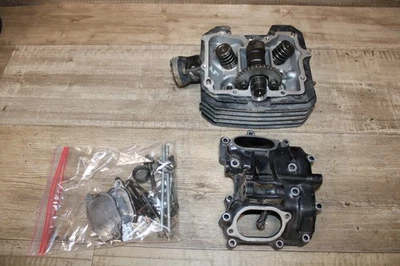 Крышка клапана распределительного вала головки блока цилиндров верхнего конца двигателя 1985 Honda ATC250SX - Изображение 1 из 4