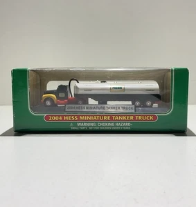 Camión cisterna miniatura Hess 2004 en caja (1) - Imagen 1 de 6