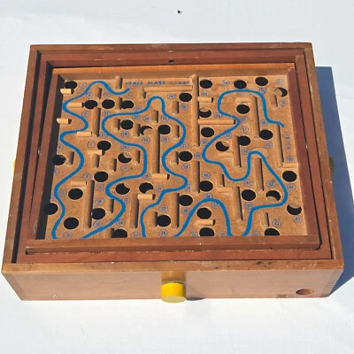VTG 1960 Space Maze Game Drueke Poor Condition, No Box, Fixer Upper, Affordable - Image 1 of 4