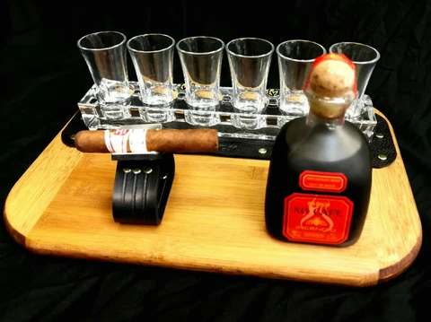 NHL LAS VEGAS KNIGHTS EMBLEM ON SHOT GLASS & CIGAR HOLDER - MENS GIFT BOX SET Cover