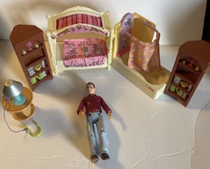 Fisher Price Family Loving Furniture Canopy Bed Bookshelves Bathtub and Father - Picture 1 of 7