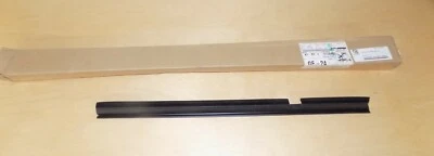 NOS GM 2002-2005 Saturn Vue Weather Strip RH REAR SIDE WINDOW DOOR 22695095 - Image 1 of 2