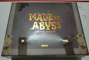 Made in Abyss BluRay Limited Edition Premium Collector's Edition Sentai Filmwork - Imagen 1 de 2