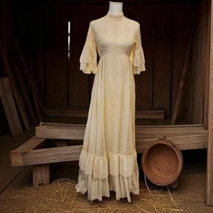 Vtg 1970 Couriers California Tiered Maxi Dress Cottagecore Eyelet Beige Sz 7/8 - Picture 1 of 14