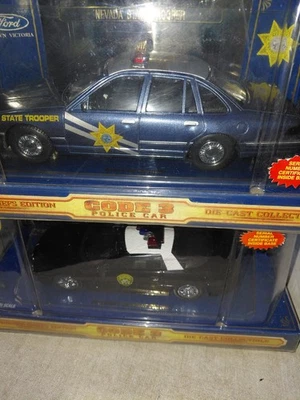 Lote de 2 CÓDIGO 3 Cruceros Policía Suroeste 1/24. Wyoming y Nevada Foto 1 de 4