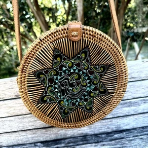 Handwoven Round Rattan Wicker Shoulder Bag Crossbody Leather Strap  8” - Picture 1 of 14