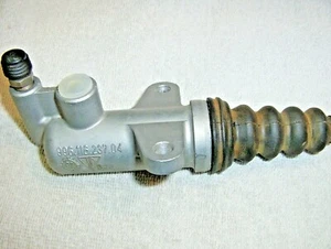 Porsche 996 997 clutch slave cylinder new condition - Picture 1 of 2