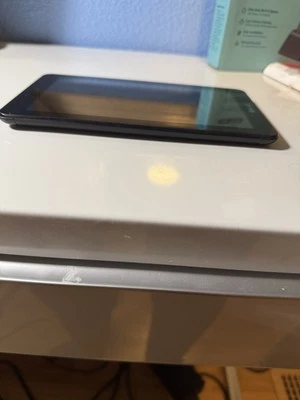 Blu Touchbook M7 Pro 8GB, Wi-Fi 3G (Unlocked), 7" Black - Image 1 of 4