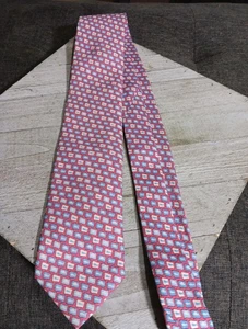 Vineyard Vines Pink Blue Cream Fish Pattern 100% Silk Necktie - Picture 1 of 3