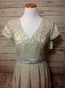 Vestido Formal Dessy Collection By Vivian Diamond Damas Talla 12 Marfil Nuevo con Etiquetas - Imagen 1 de 5