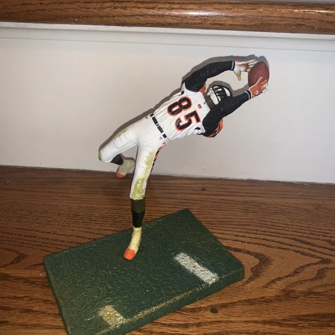 Cincinnati Bengals Ochocinco C Johnson #85 Figurine Football McFarlane  đź’—j15 Cover
