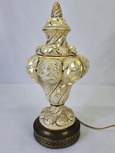 VINTAGE Capodimonte table lamp Italian Boudoir Porcelain White and Gold - Picture 1 of 14
